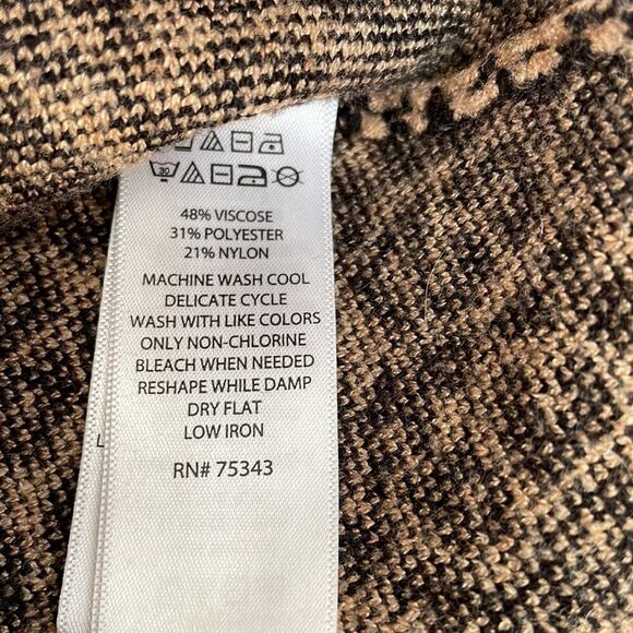 Tahari Leopard Print Sweater - Picture 6 of 9